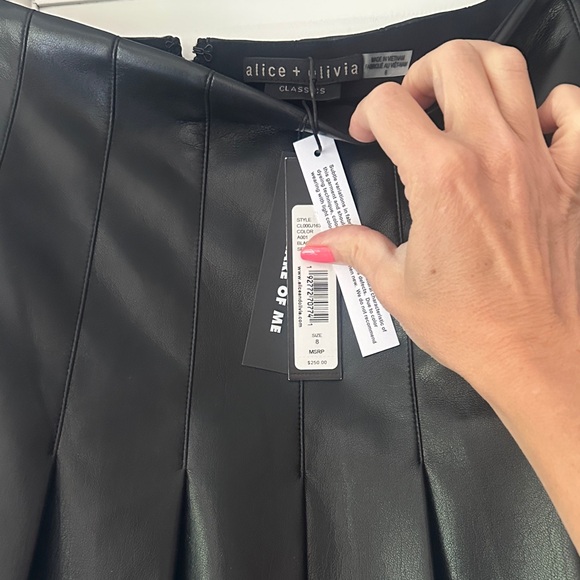 Alice + Olivia Black Leather Mini Skirt - Picture 2 of 2